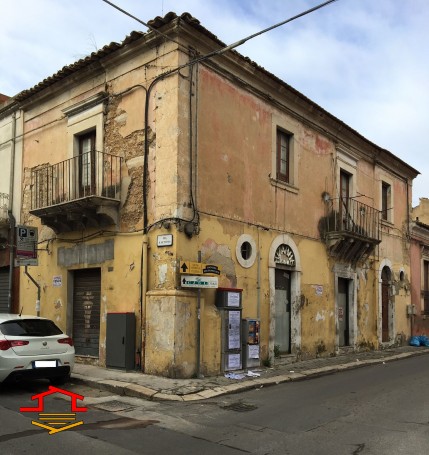 Stabile in vendita Via Palestro n. 192 ang. Via R. Settimo, Vittoria (RG)