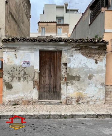 Fabbricati in vendita Via Bari n. 105/Vico Magenta/Prezzo interessante, Vittoria (RG)